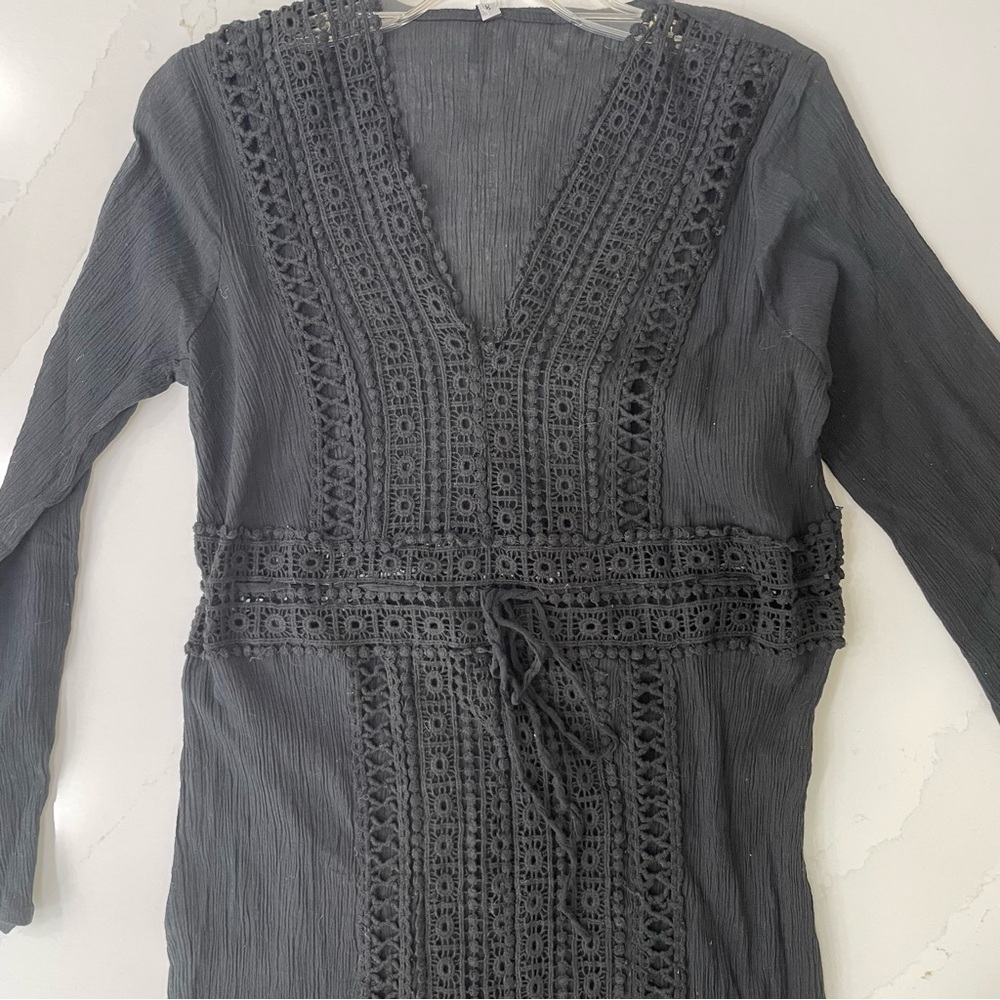 Raviya black crochet cover up - Picture 4 of 5